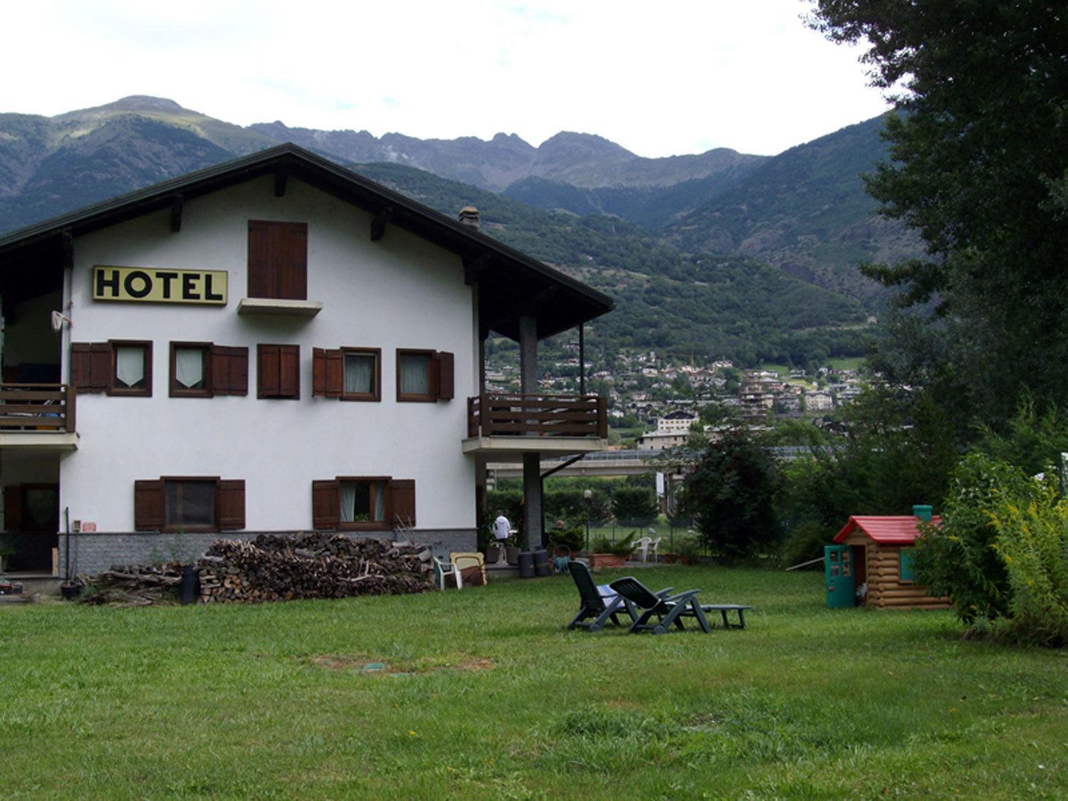 Hotel Petit Foyer Поллен Экстерьер фото
