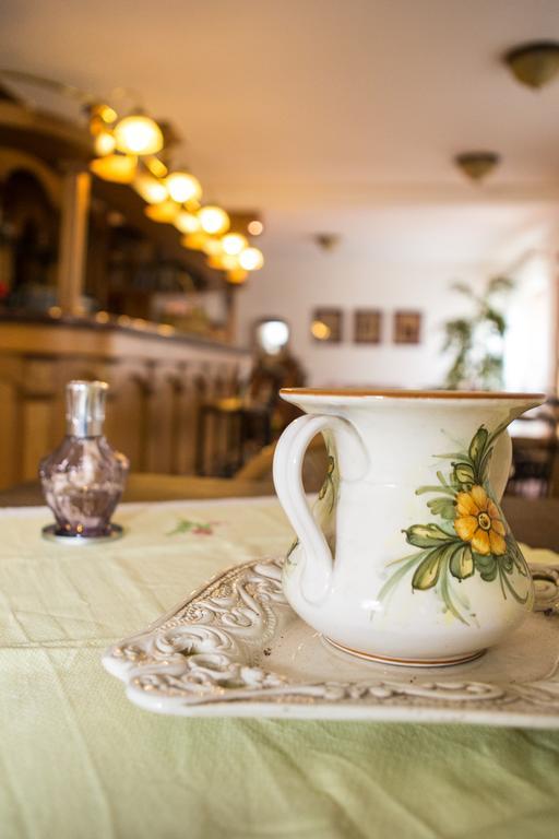 Hotel Petit Foyer Поллен Экстерьер фото